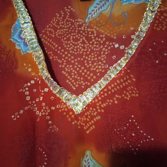 Three Beautiful Blouses - Picture 2 of 8